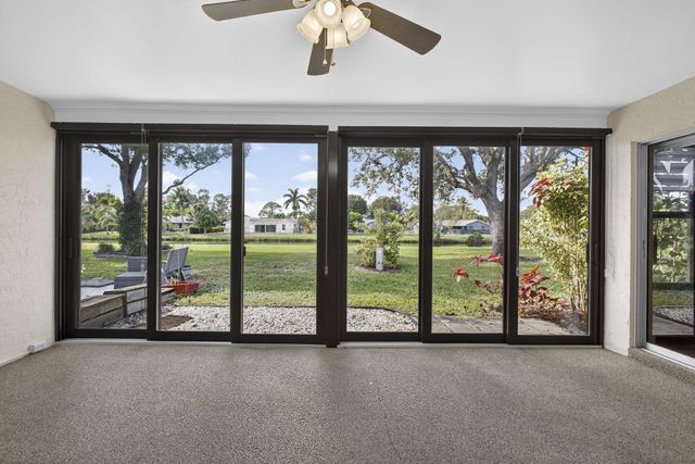 160 Ramblewood Circle, Royal Palm Beach, FL 33411