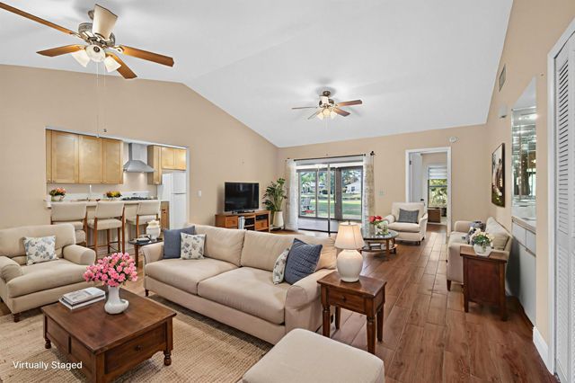 160 Ramblewood Circle, Royal Palm Beach, FL 33411