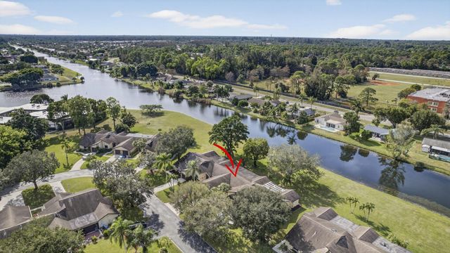 160 Ramblewood Circle, Royal Palm Beach, FL 33411