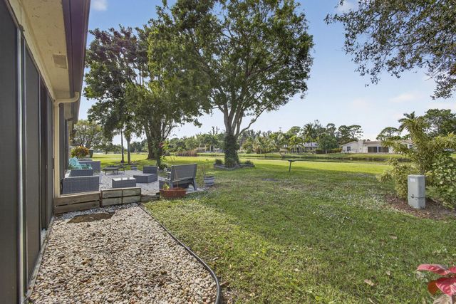 160 Ramblewood Circle, Royal Palm Beach, FL 33411