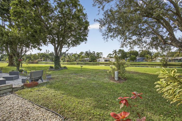 160 Ramblewood Circle, Royal Palm Beach, FL 33411