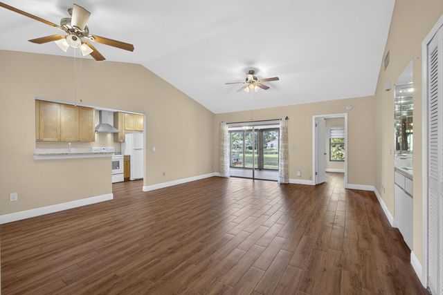 160 Ramblewood Circle, Royal Palm Beach, FL 33411