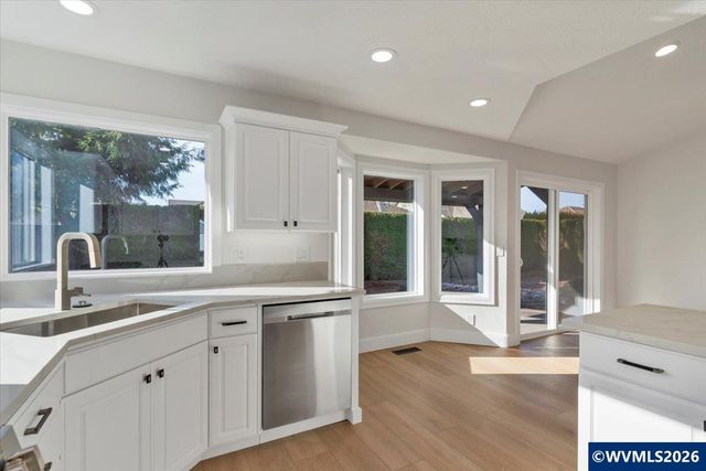 6095 Kite Ct N, Keizer, OR 97303