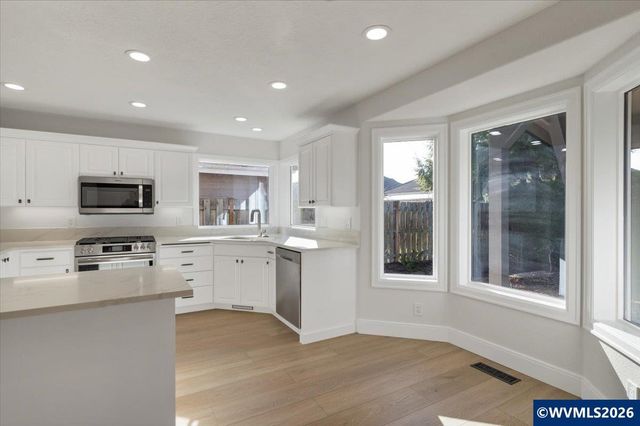 6095 Kite Ct N, Keizer, OR 97303