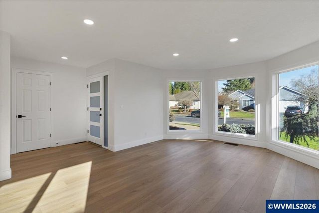 6095 Kite Ct N, Keizer, OR 97303