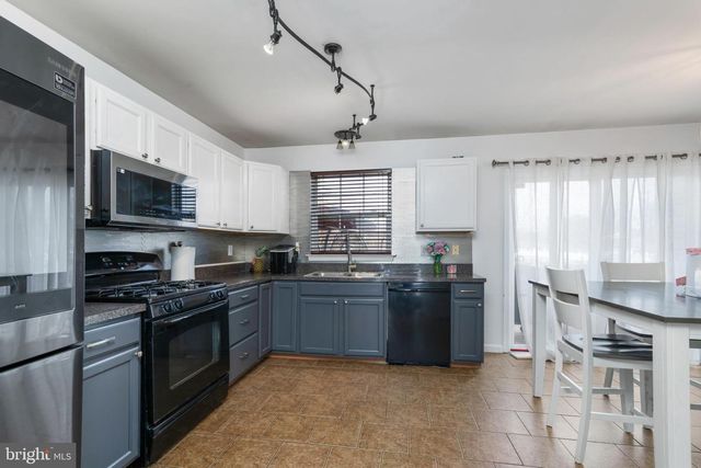 2520 OLD FARM DR, Vineland, NJ 08361