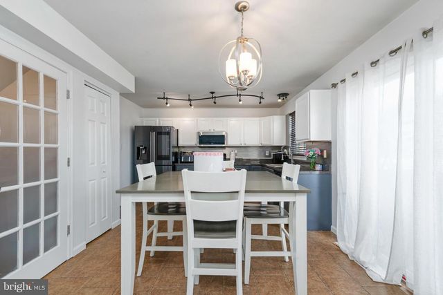 2520 OLD FARM DR, Vineland, NJ 08361