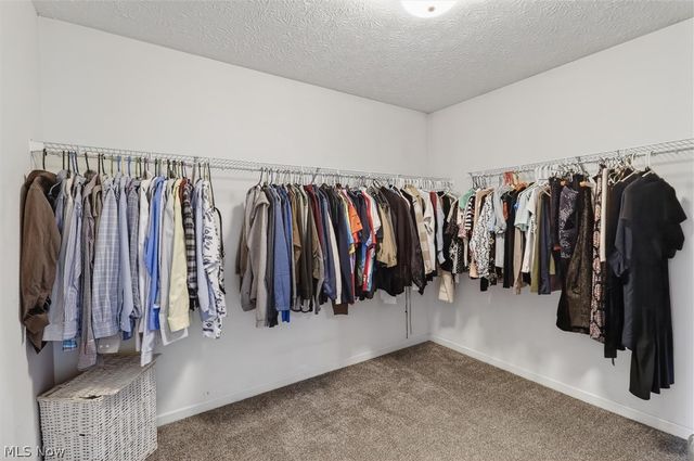 7477 Ludwin Drive, Seven Hills, OH 44131