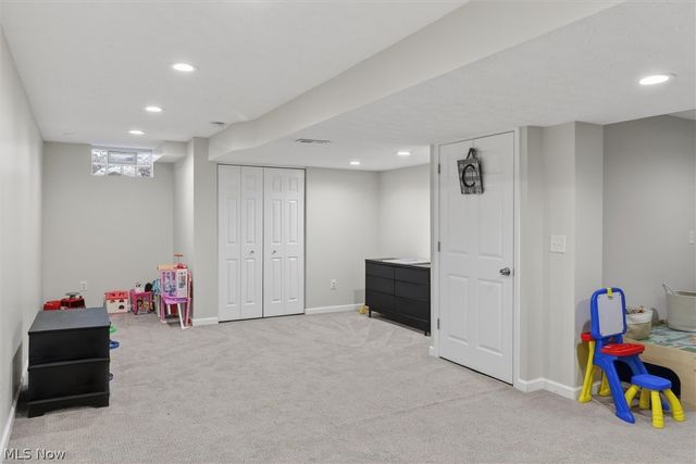 7477 Ludwin Drive, Seven Hills, OH 44131