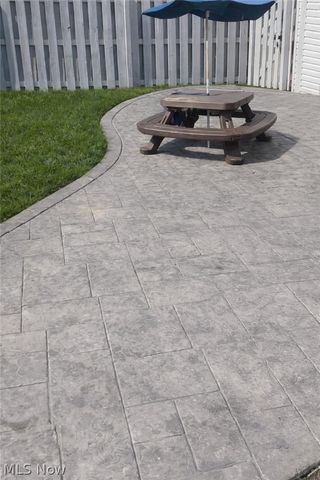 7477 Ludwin Drive, Seven Hills, OH 44131