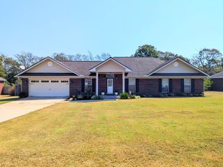 132 Maree Drive, Daleville, AL 36322
