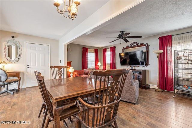 37 Beaconlight Avenue, Keansburg, NJ 07734