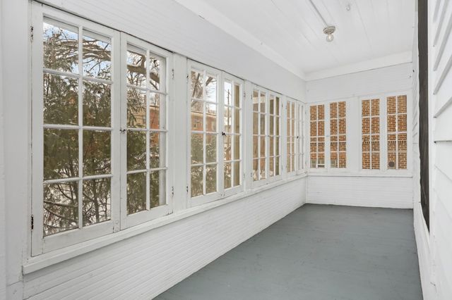 511 W 22nd Street, Minneapolis, MN 55405