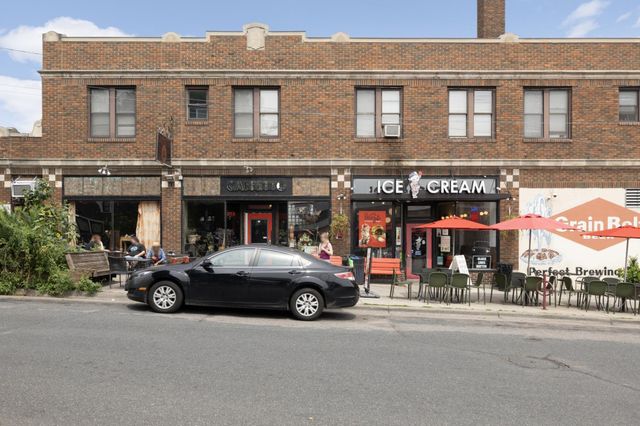 511 W 22nd Street, Minneapolis, MN 55405