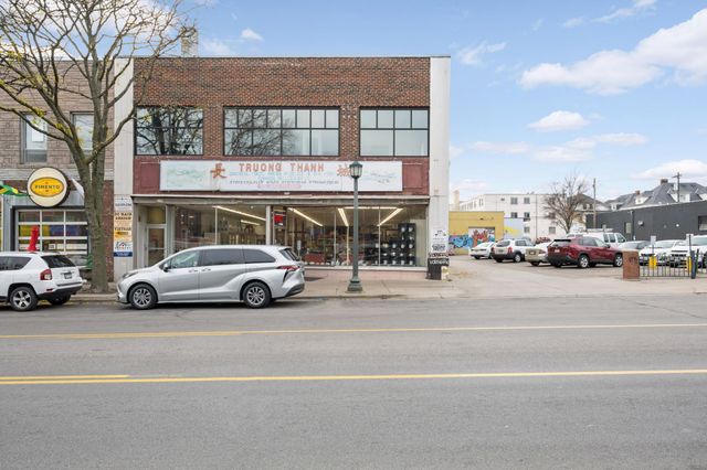 511 W 22nd Street, Minneapolis, MN 55405