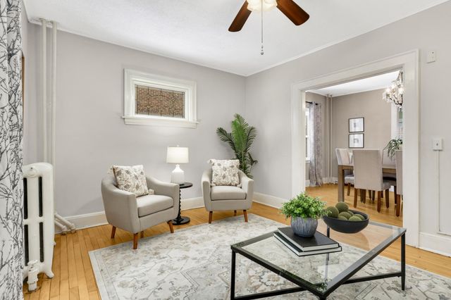 511 W 22nd Street, Minneapolis, MN 55405