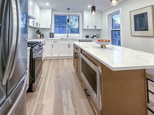 469 Washington Ave B, Chelsea, MA 02150