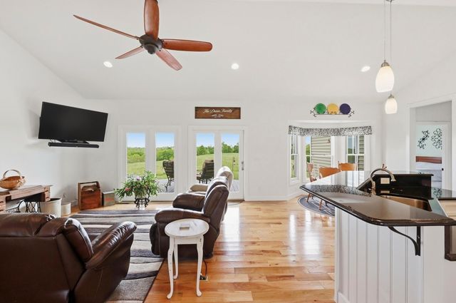 401 Simpson Ridge Road, Williamstown, KY 41097