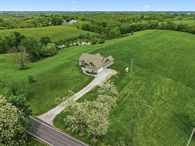 401 Simpson Ridge Road, Williamstown, KY 41097