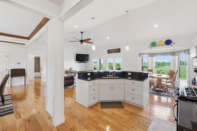 401 Simpson Ridge Road, Williamstown, KY 41097