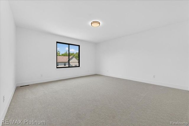 0002 Key West Way, Lake Orion, MI 48360