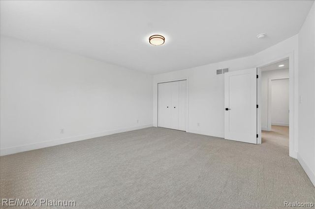 0002 Key West Way, Lake Orion, MI 48360