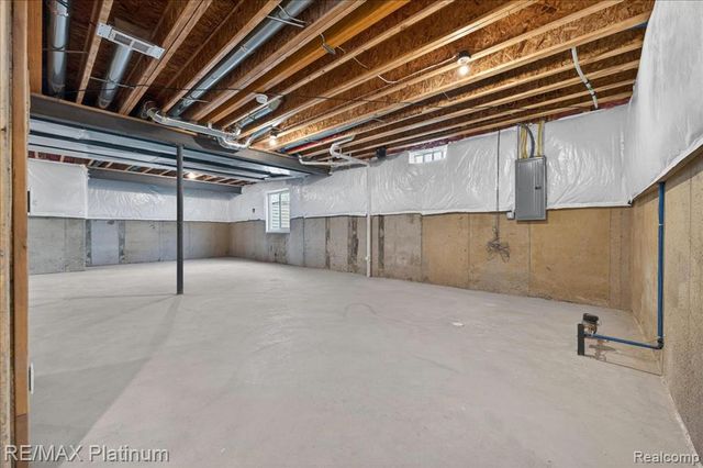 0002 Key West Way, Lake Orion, MI 48360