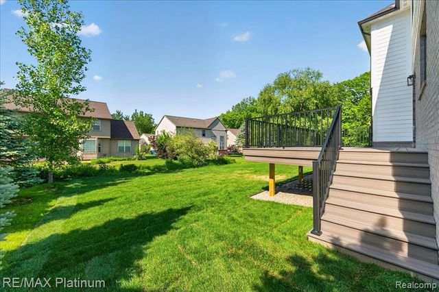 0002 Key West Way, Lake Orion, MI 48360