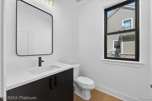 0002 Key West Way, Lake Orion, MI 48360
