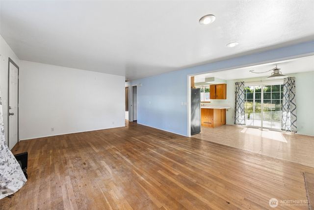 19648 105th Avenue SE, Renton, WA 98055