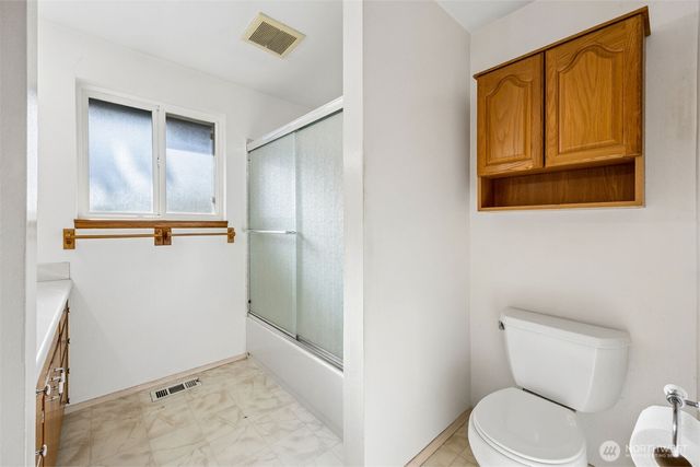 19648 105th Avenue SE, Renton, WA 98055