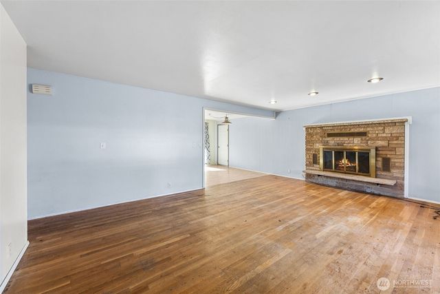 19648 105th Avenue SE, Renton, WA 98055