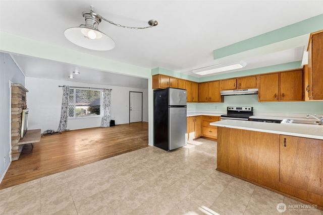 19648 105th Avenue SE, Renton, WA 98055