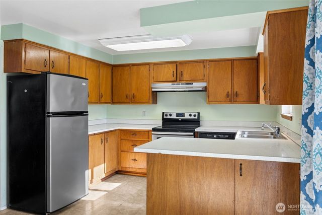 19648 105th Avenue SE, Renton, WA 98055