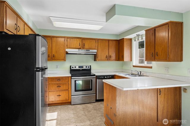 19648 105th Avenue SE, Renton, WA 98055