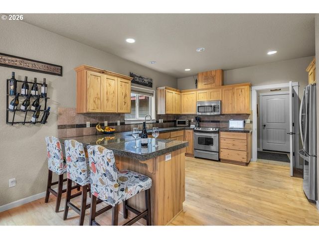 53591 BROOKIE Way, La Pine, OR 97739