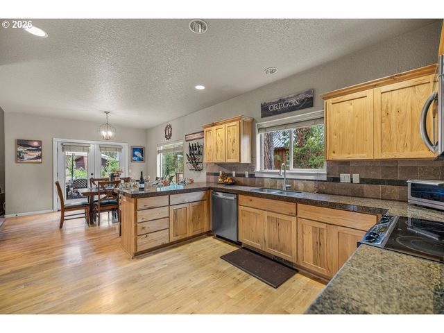 53591 BROOKIE Way, La Pine, OR 97739