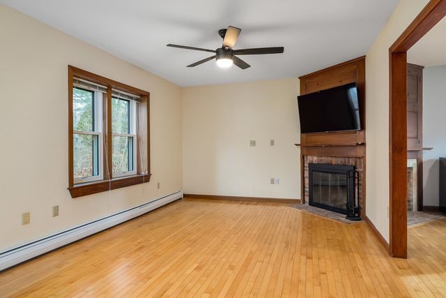 8 River Bend Circle, Exeter, NH 03833