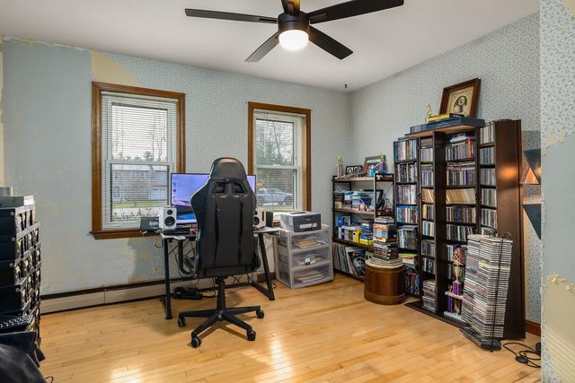 8 River Bend Circle, Exeter, NH 03833