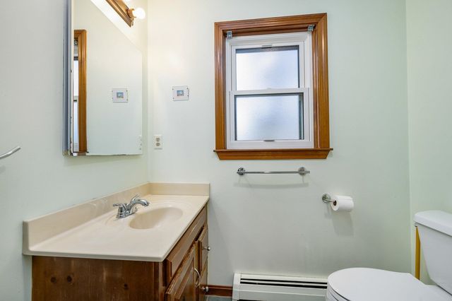 8 River Bend Circle, Exeter, NH 03833