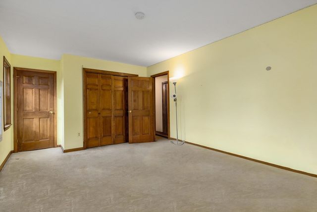 8 River Bend Circle, Exeter, NH 03833