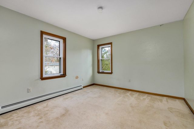 8 River Bend Circle, Exeter, NH 03833