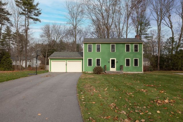 8 River Bend Circle, Exeter, NH 03833