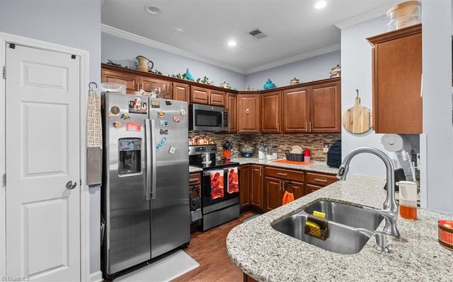 2606 Pennoak Way C, Greensboro, NC 27407