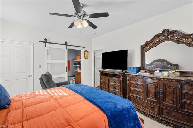 2606 Pennoak Way C, Greensboro, NC 27407