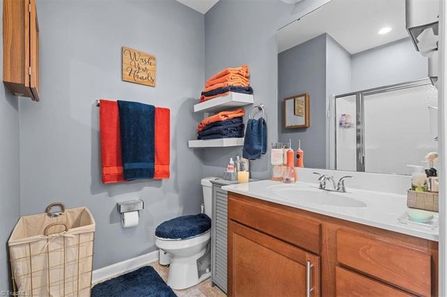 2606 Pennoak Way C, Greensboro, NC 27407