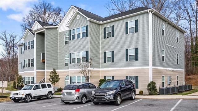 2606 Pennoak Way C, Greensboro, NC 27407