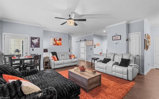 2606 Pennoak Way C, Greensboro, NC 27407