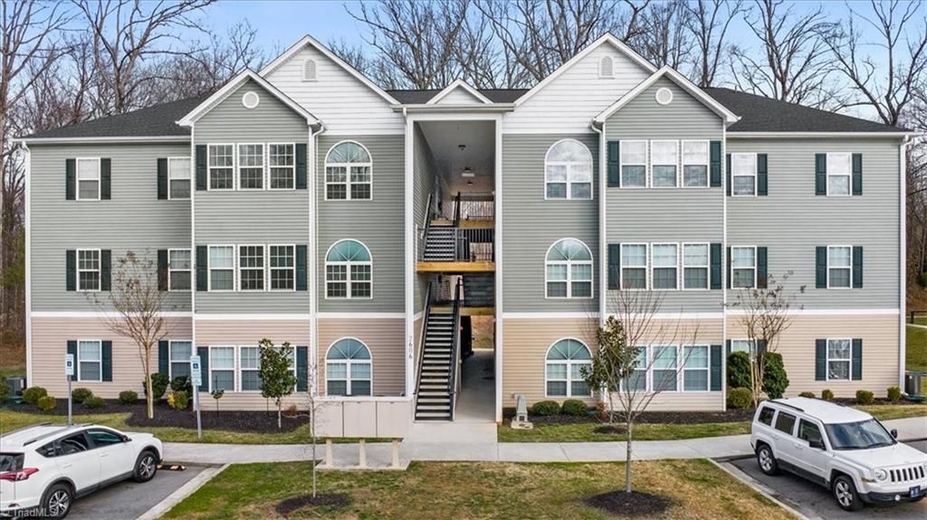 2606 Pennoak Way C, Greensboro, NC 27407