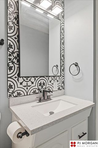 3821 Emiline Street, Omaha, NE 68147